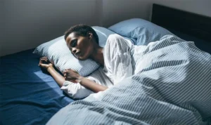 7 Ways Sleep Affects Your Weight and Skin